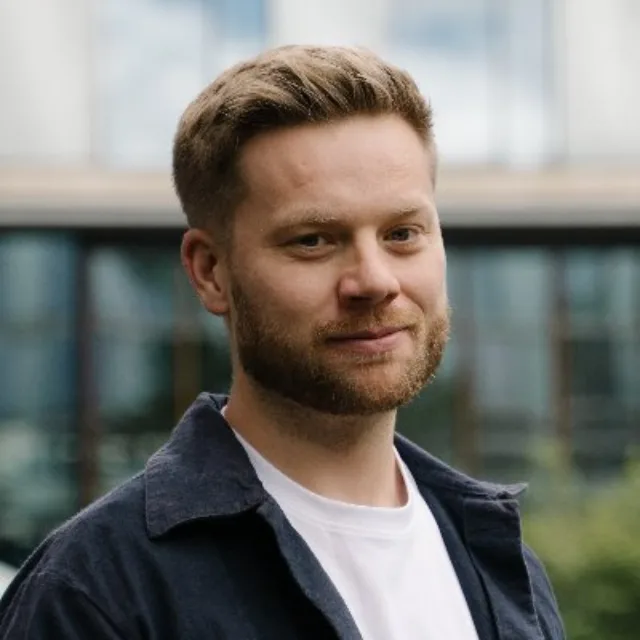 Chad Edwards portrait