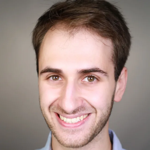 Yo Shavit portrait